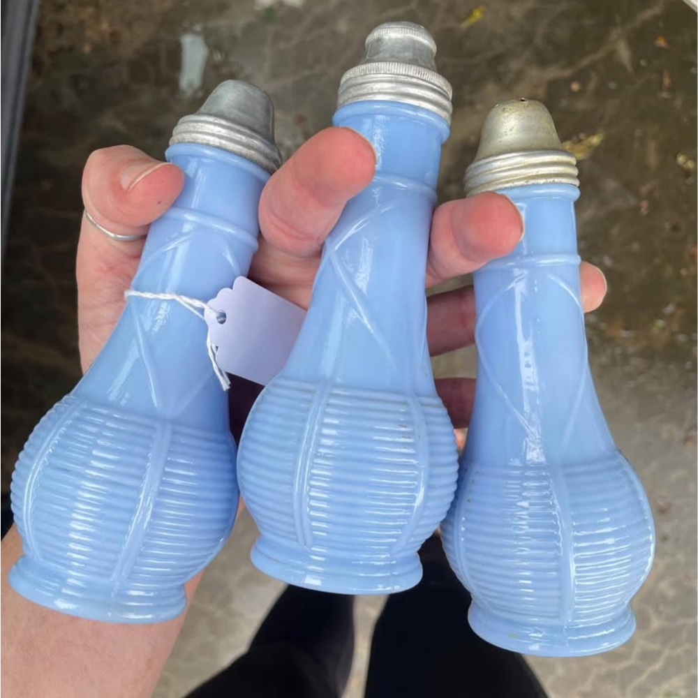 Jeanette Delphite Shakers